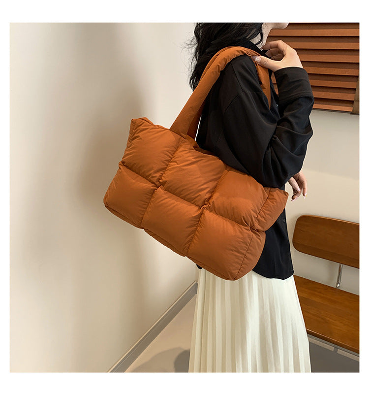 Women Tote Handbags Quilted Plaid Bag Retro Trendy Checkered Waterproof Shoulder Bag Solid Color Winter Soft Large Capacity Bags